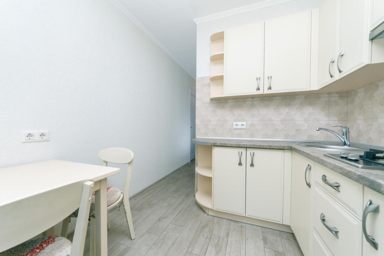 New Apartment On Starokyivska 1/5 المظهر الخارجي الصورة